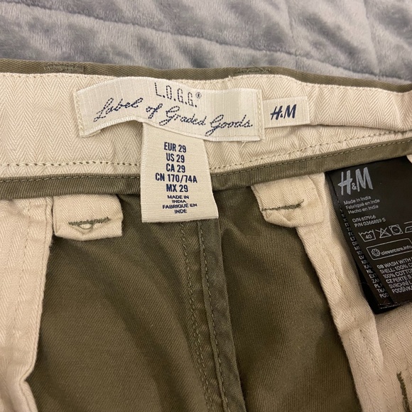 Olive Green Khaki Shorts - Picture 4 of 4